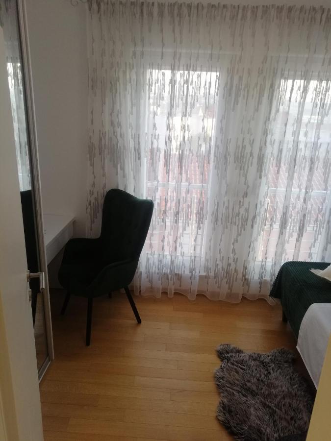 Luxury Apartment Queen Solin Exteriör bild