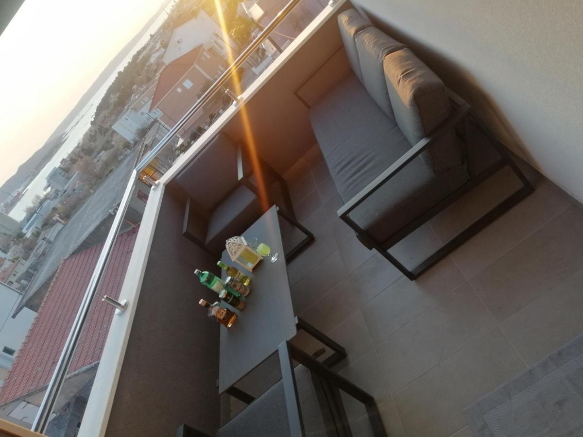 Luxury Apartment Queen Solin Exteriör bild
