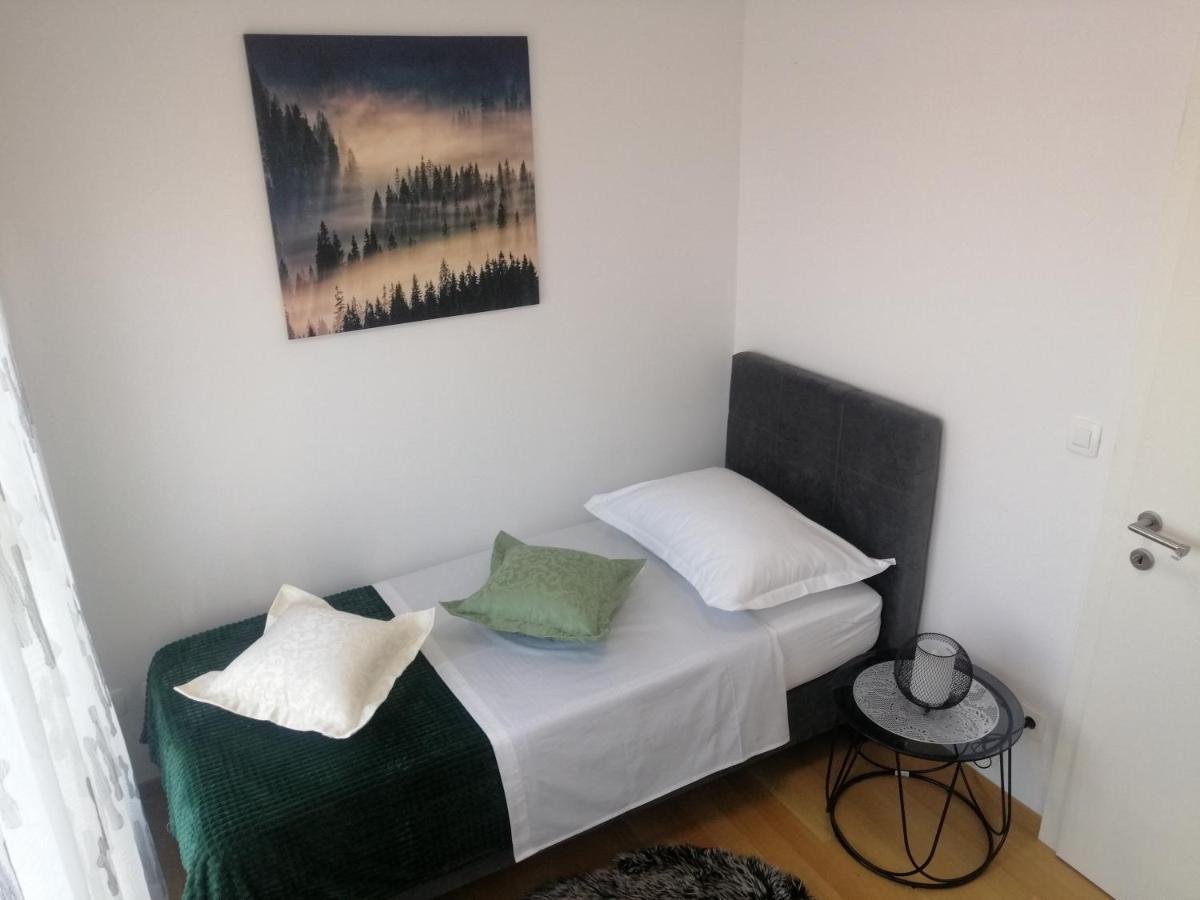Luxury Apartment Queen Solin Exteriör bild
